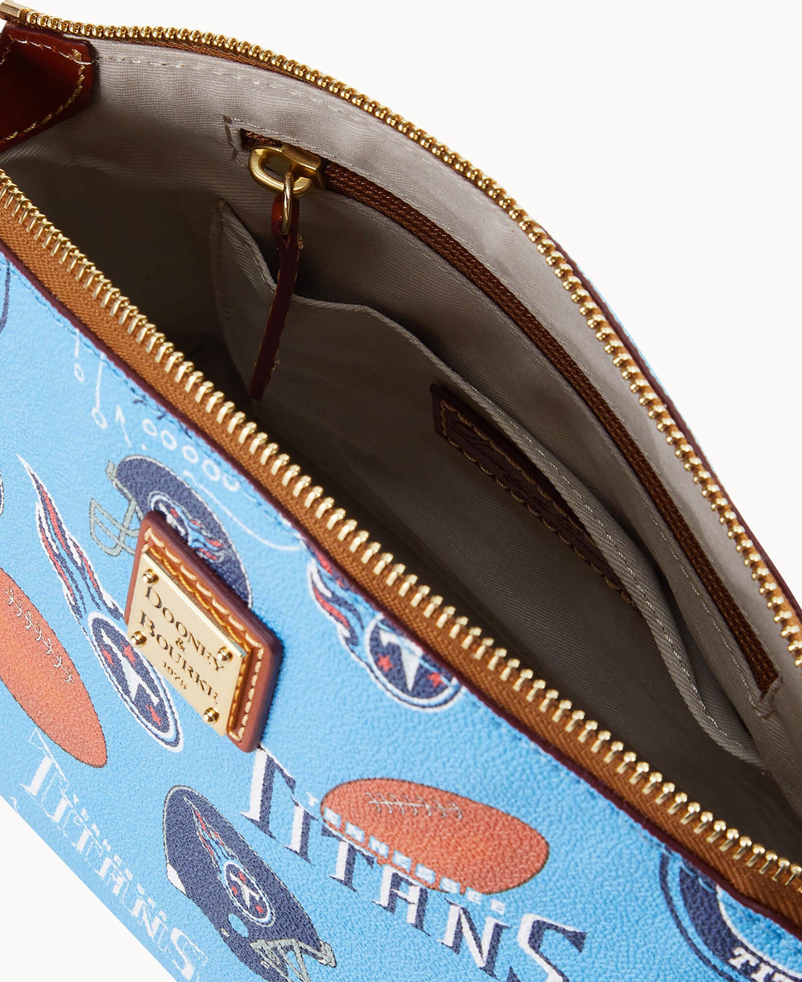 NFL Titans Suki Crossbody - Image 3