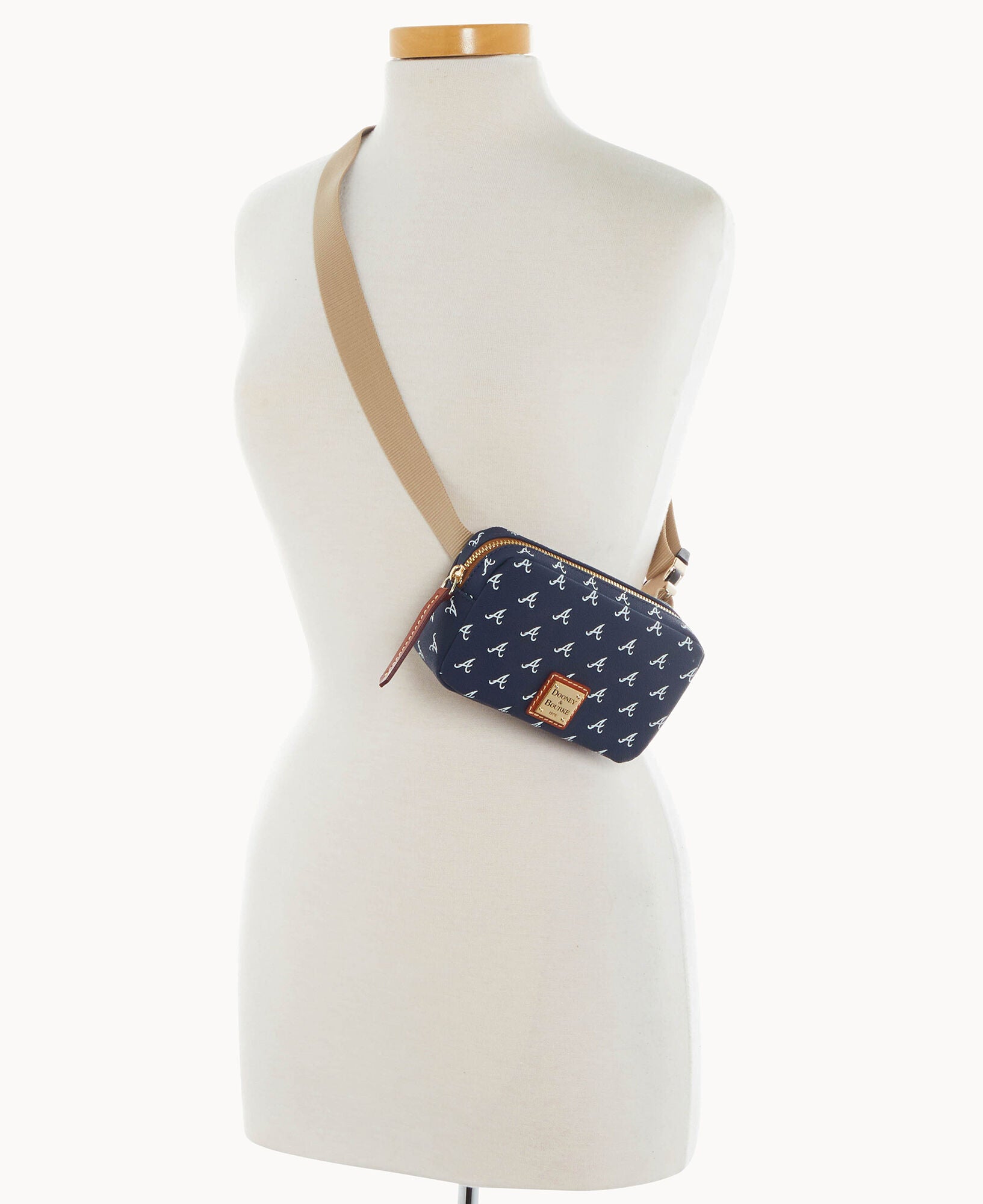 MLB Braves Belt Bag - Image 4