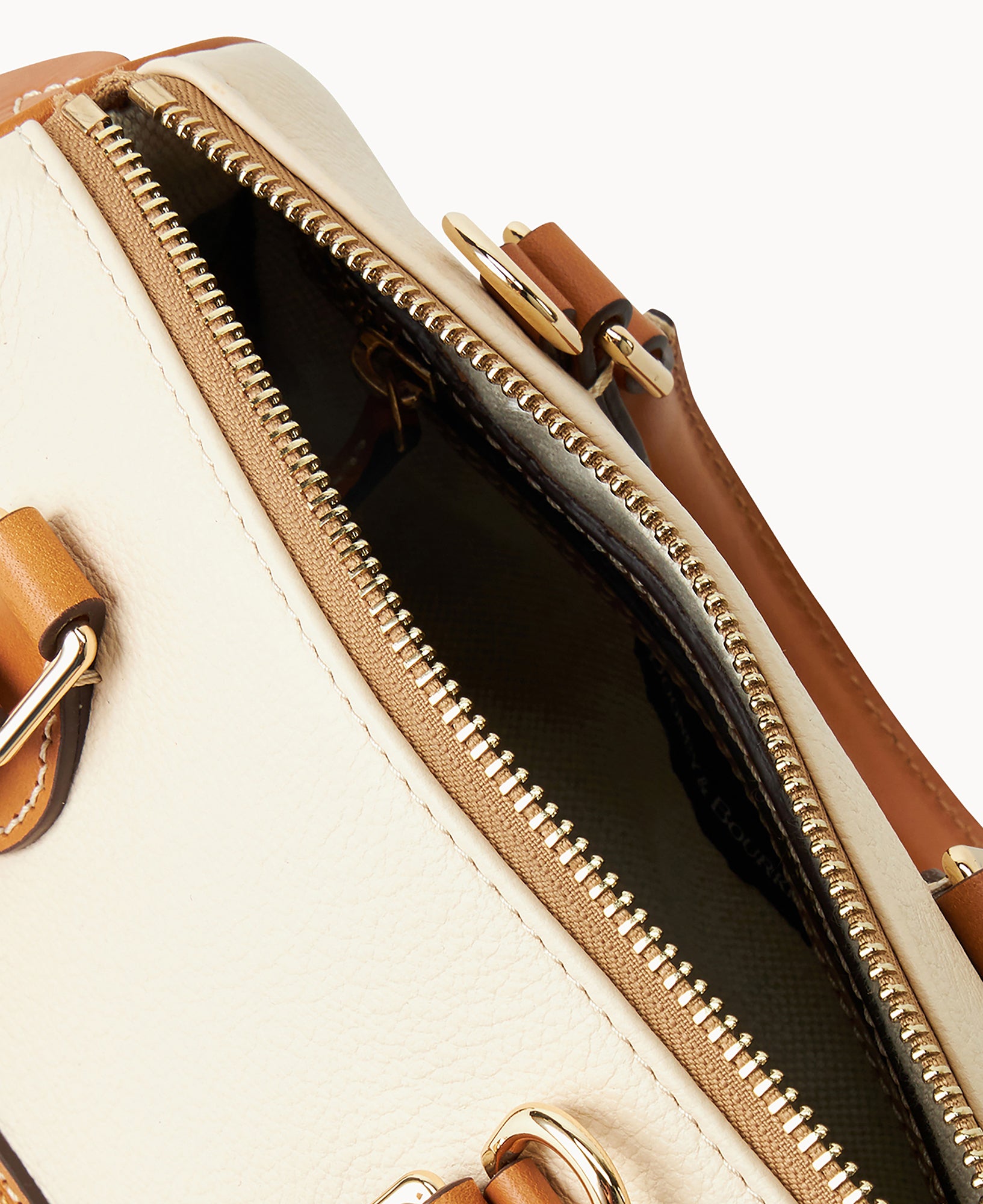 Sorrento Barrel Satchel 20 - Image 7