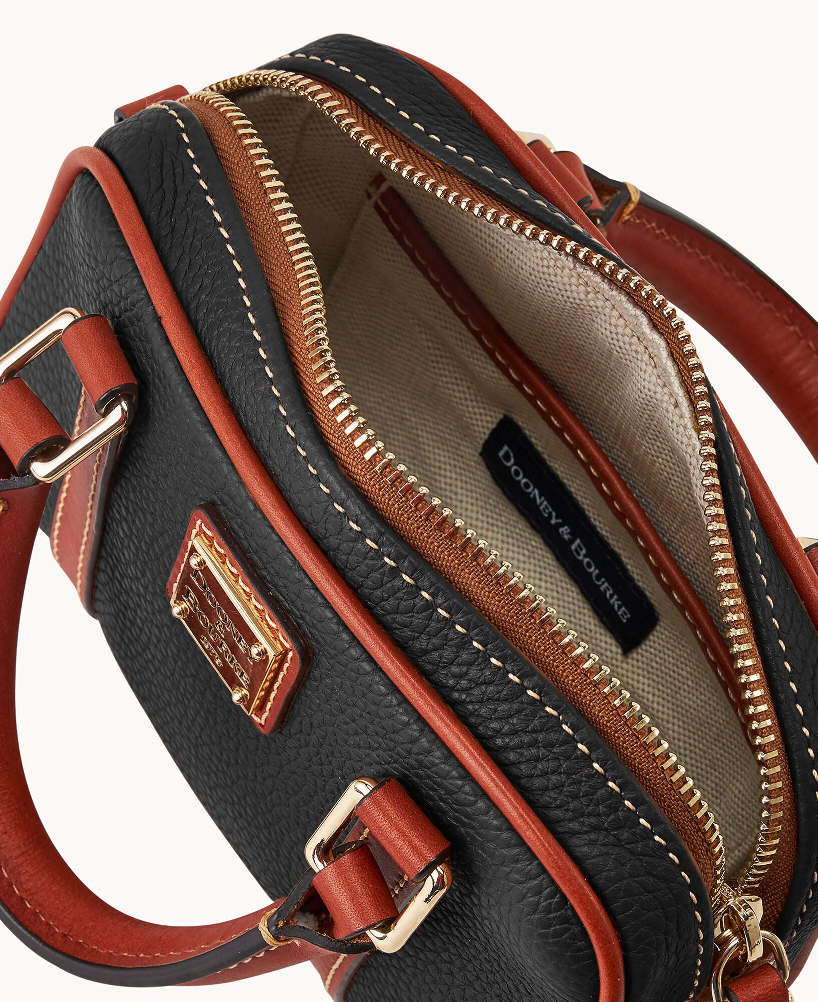 Pebble Grain Satchel 20 - Image 3